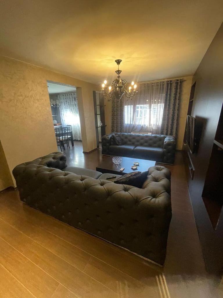 Luxury Apartment City Centre Tirana Exterior photo
